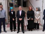 Anlayan Belediye çalışanları ile helalleşti