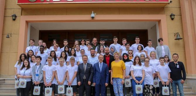 Misafir Öğrencilerden, Vali Yavuz’a Ziyaret