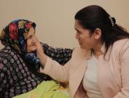 Mağdur, Muhtaç ve Yaşlıları Mutlu Etmeyi Sürdürüyor