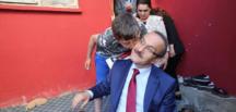 Vali Yavuz, Aileleri ve Çocukları Mutlu Ediyor