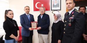 Vali Vekili Ballı, Şehit Ailesine Şehadet Belgesini Takdim Etti