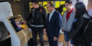 Vali Yavuz, Narkotik Eğitim Tır’ını Ziyaret Etti